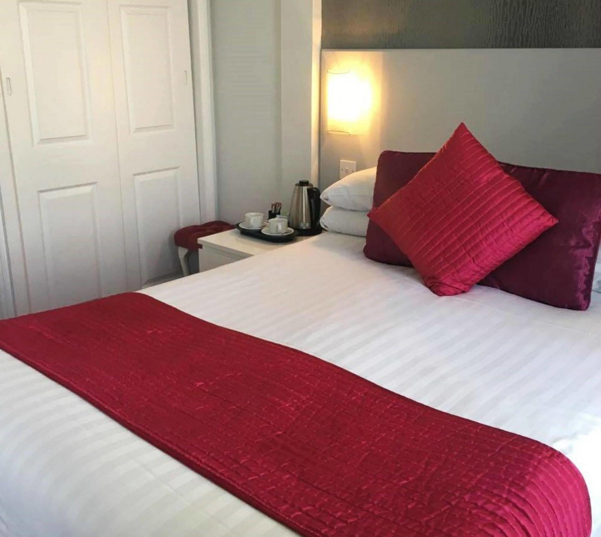 Harrow Lodge Hotel Шанклин Екстериор снимка